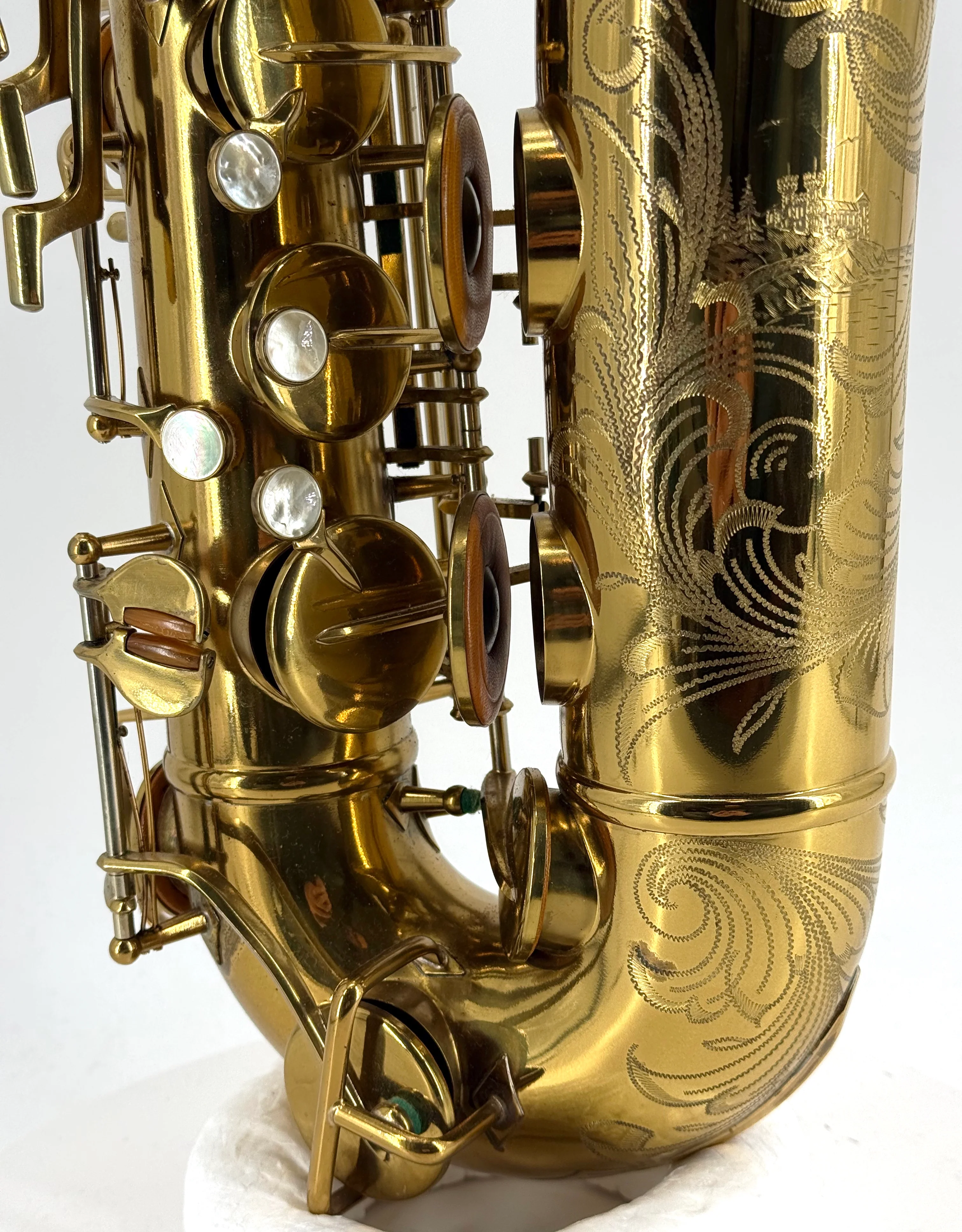 1951 Buescher 400 Top Hat and Cane Tenor Saxophone Ser# 340XXX - Image 4
